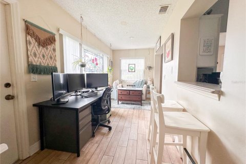 Condo in Sun City Center, Florida, 2 bedrooms  № 1391062 - photo 13