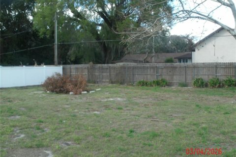 House in Leesburg, Florida 3 bedrooms, 110.74 sq.m. № 2112504 - photo 7
