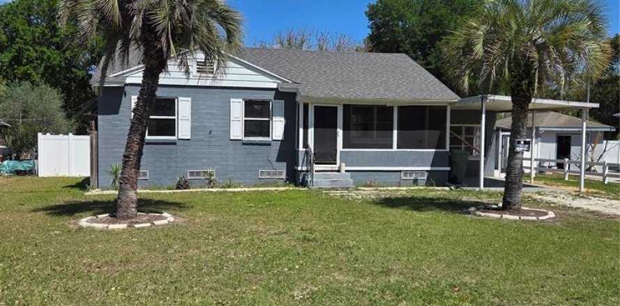 House in Leesburg, Florida 3 bedrooms, 110.74 sq.m. № 2112504