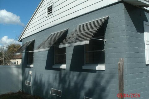 House in Leesburg, Florida 3 bedrooms, 110.74 sq.m. № 2112504 - photo 4