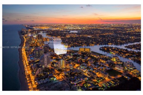 Condominio en alquiler en Fort Lauderdale, Florida, 2 dormitorios, 86.77 m2 № 2059687 - foto 17