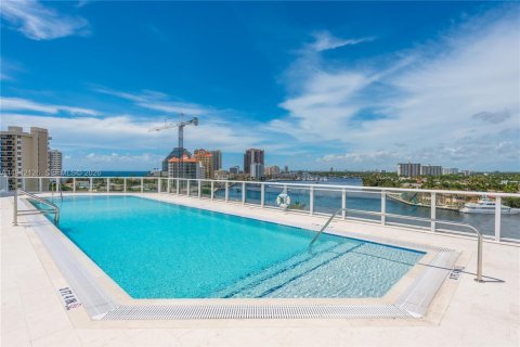 Condominio en alquiler en Fort Lauderdale, Florida, 2 dormitorios, 86.77 m2 № 2059687 - foto 27
