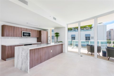 Condominio en alquiler en Fort Lauderdale, Florida, 2 dormitorios, 86.77 m2 № 2059687 - foto 12