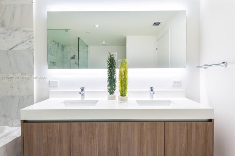 Condominio en alquiler en Fort Lauderdale, Florida, 2 dormitorios, 86.77 m2 № 2059687 - foto 3