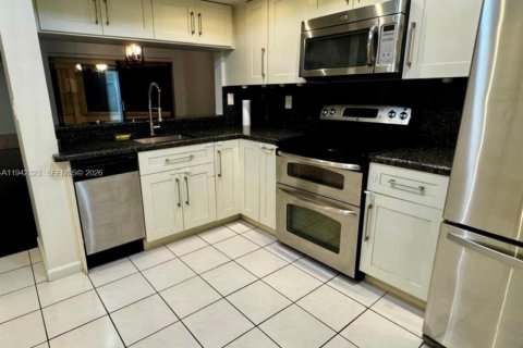 Condominio en venta en Miami, Florida, 2 dormitorios, 124.49 m2 № 2000450 - foto 12