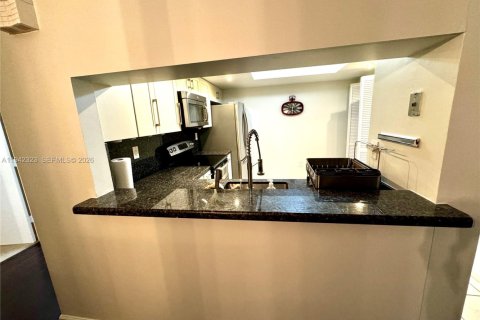 Condominio en venta en Miami, Florida, 2 dormitorios, 124.49 m2 № 2000450 - foto 10