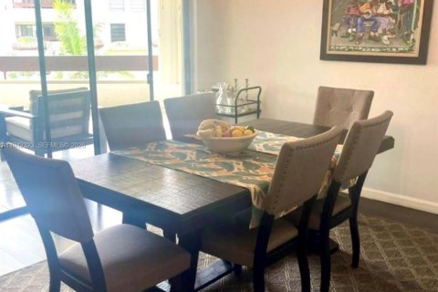 Condominio en venta en Miami, Florida, 2 dormitorios, 124.49 m2 № 2000450 - foto 6