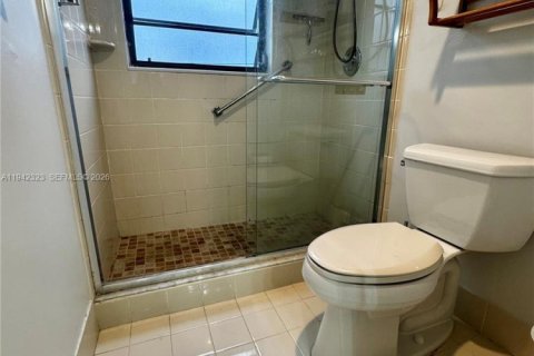 Condominio en venta en Miami, Florida, 2 dormitorios, 124.49 m2 № 2000450 - foto 16