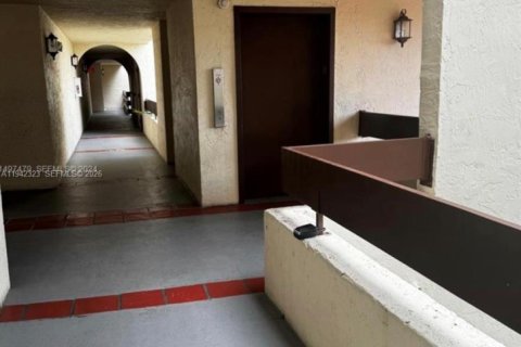 Condominio en venta en Miami, Florida, 2 dormitorios, 124.49 m2 № 2000450 - foto 30