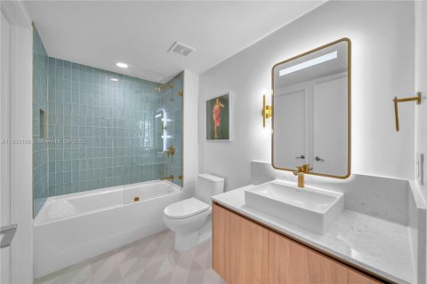 Купить кондоминиум в Майами, Флорида 1 спальня, 63.08м2, № 1934607 - фото 13