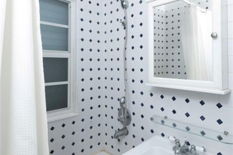Villa ou maison à vendre à Fort Lauderdale, Floride: 5 chambres, 300.26 m2 № 909853 - photo 1