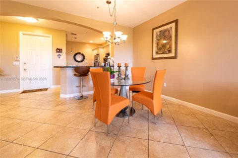 Купить кондоминиум в Санрайз, Флорида 2 спальни, 109.07м2, № 2066790 - фото 5