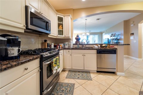 Купить кондоминиум в Санрайз, Флорида 2 спальни, 109.07м2, № 2066790 - фото 8