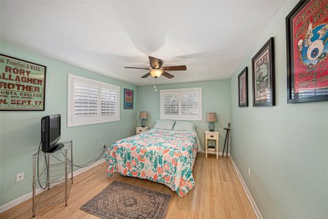 House in Safety Harbor, Florida 3 bedrooms, 171.13 sq.m. № 1648790 - photo 22