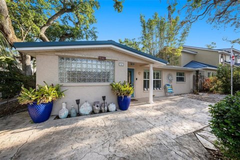 House in Safety Harbor, Florida 3 bedrooms, 171.13 sq.m. № 1648790 - photo 6