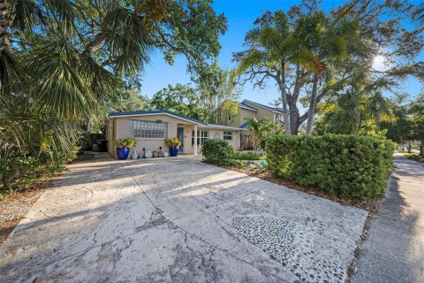 House in Safety Harbor, Florida 3 bedrooms, 171.13 sq.m. № 1648790 - photo 1