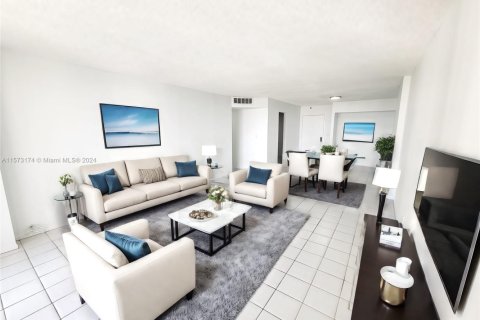 Condo in Aventura, Florida, 2 bedrooms  № 1753710 - photo 15