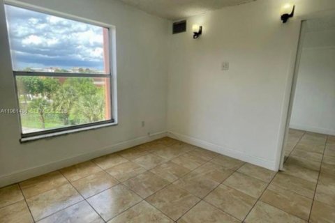 Condominio en venta en Miami, Florida, 1 dormitorio, 43.2 m2 № 2023377 - foto 6