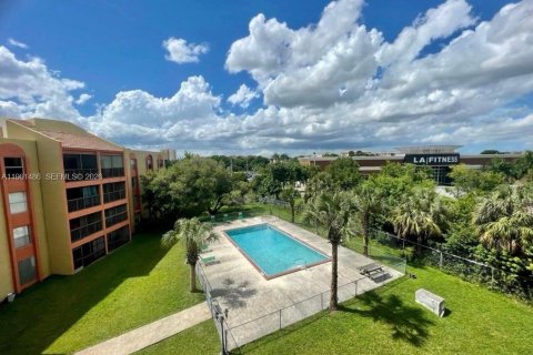 Condominio en venta en Miami, Florida, 1 dormitorio, 43.2 m2 № 2023377 - foto 12