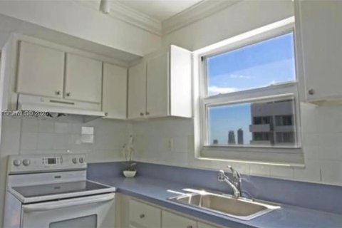 Condominio en venta en Miami Beach, Florida, 1 dormitorio, 94.67 m2 № 2027286 - foto 14