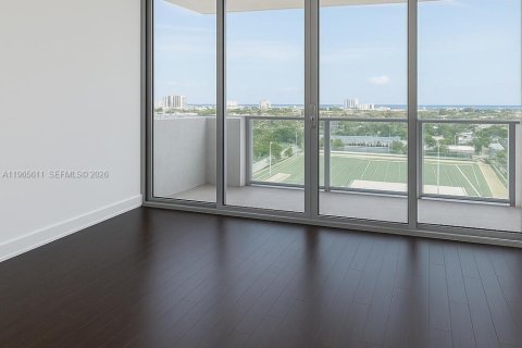 Condo in Miami Beach, Florida, 1 bedroom  № 2027286 - photo 5