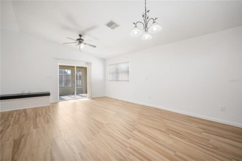 Casa en alquiler en Apollo Beach, Florida, 3 dormitorios, 191.01 m2 № 1912892 - foto 9