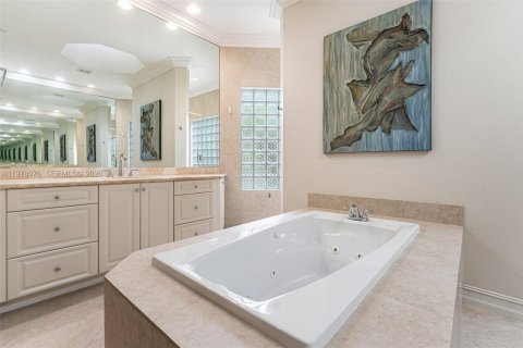 Villa ou maison à vendre à Plantation, Floride: 5 chambres, 409.14 m2 № 2042027 - photo 17