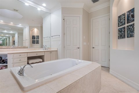 Villa ou maison à vendre à Plantation, Floride: 5 chambres, 409.14 m2 № 2042027 - photo 19