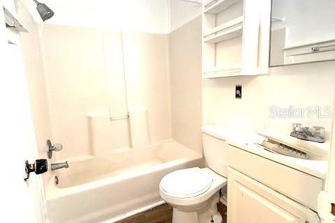 House in Orlando, Florida 4 bedrooms, 116.5 sq.m. № 2376731 - photo 19