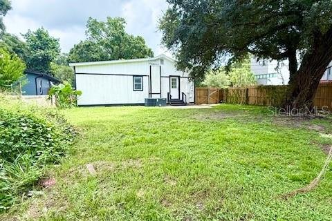 House in Orlando, Florida 4 bedrooms, 116.5 sq.m. № 2376731 - photo 30