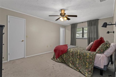 House in Land O' Lakes, Florida 3 bedrooms, 160.54 sq.m. № 2110469 - photo 25