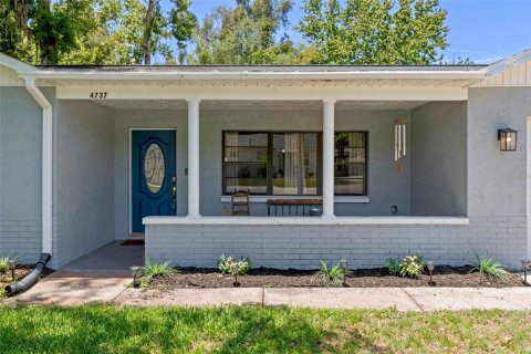 House in Land O' Lakes, Florida 3 bedrooms, 160.54 sq.m. № 2110469 - photo 10