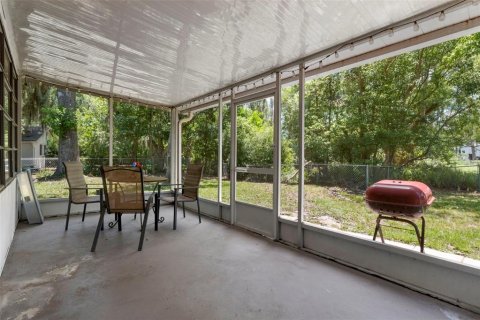 House in Land O' Lakes, Florida 3 bedrooms, 160.54 sq.m. № 2110469 - photo 5