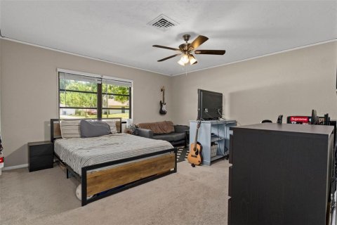 House in Land O' Lakes, Florida 3 bedrooms, 160.54 sq.m. № 2110469 - photo 29