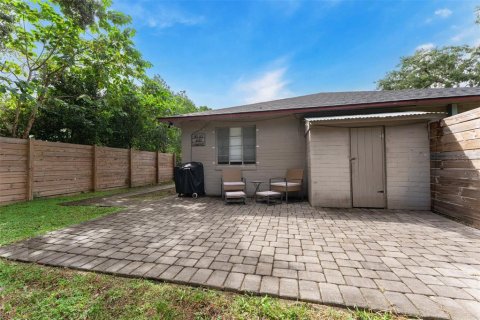 Immobilier commercial à vendre à Orlando, Floride: 2 chambres, 126.9 m2 № 2436781 - photo 9