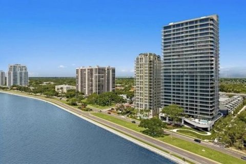 Condo à Tampa, Floride, 2 chambres  № 2427485