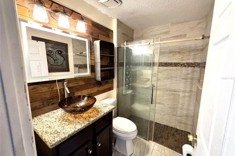 House in Orlando, Florida 4 bedrooms, 152.64 sq.m. № 2304756 - photo 7
