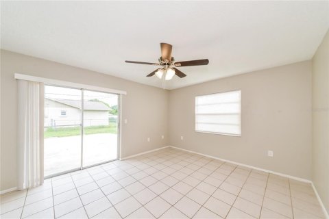 Casa en alquiler en Sarasota, Florida, 3 dormitorios, 130.99 m2 № 1853881 - foto 4