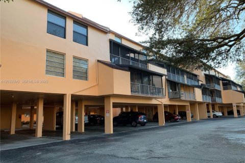Condo in Plantation, Florida, 2 bedrooms  № 2084033