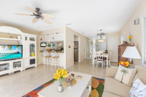 Copropriété à vendre à Hutchinson Island South, Floride: 2 chambres, 135.27 m2 № 2181816 - photo 14