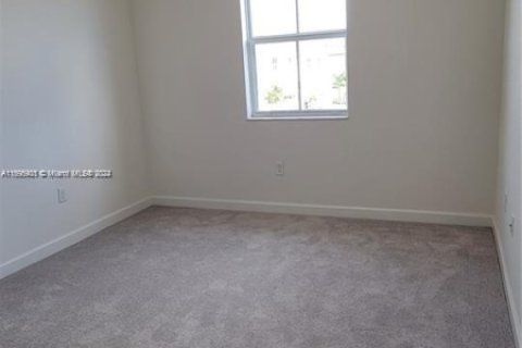 Touwnhouse à vendre à Homestead, Floride: 3 chambres, 157.47 m2 № 1959800 - photo 11