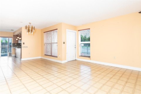 Casa en venta en Miami, Florida, 3 dormitorios, 128.67 m2 № 2058268 - foto 9