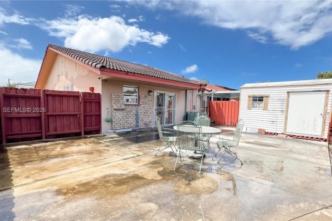 Casa en venta en Miami, Florida, 3 dormitorios, 128.67 m2 № 2058268 - foto 28