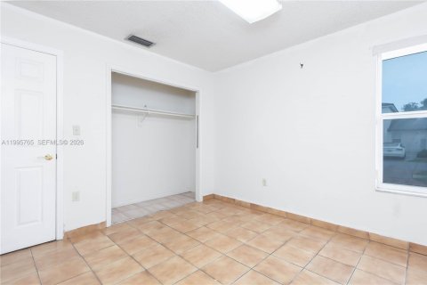 Casa en venta en Miami, Florida, 3 dormitorios, 128.67 m2 № 2058268 - foto 20