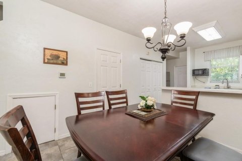 Copropriété à vendre à Gainesville, Floride: 2 chambres, 108.88 m2 № 1838004 - photo 13