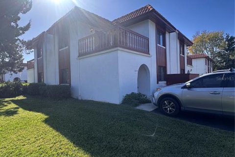 Townhouse in South Daytona, Florida 2 bedrooms, 122.72 sq.m. № 2114385 - photo 28