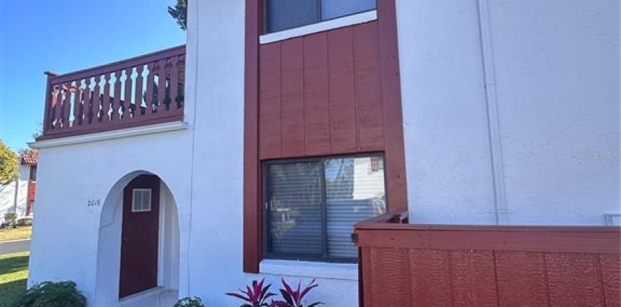 Townhouse in South Daytona, Florida 2 bedrooms, 122.72 sq.m. № 2114385