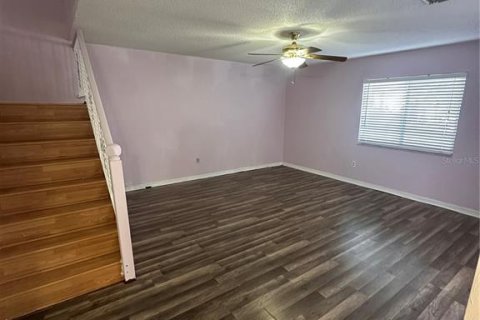 Townhouse in South Daytona, Florida 2 bedrooms, 122.72 sq.m. № 2114385 - photo 7