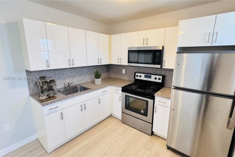 Appartement à louer à Miami, Floride: 1 chambre, 46.45 m2 № 1998011 - photo 4