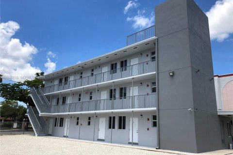 Appartement à louer à Miami, Floride: 1 chambre, 46.45 m2 № 1998011 - photo 2